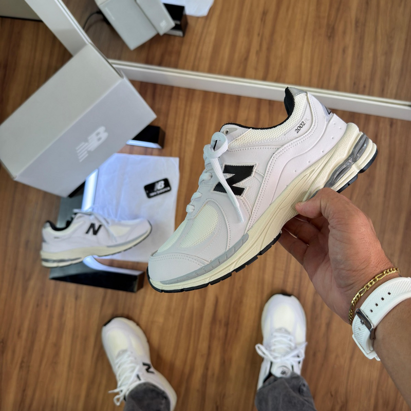 Tênis New Balance 2002R – Linha Premium Branco