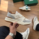 TÊNIS LACOSTE TENNIS 1933 BEGE MARROM– LINHA PREMIUM