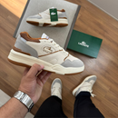 TÊNIS LACOSTE TENNIS 1933 BEGE MARROM– LINHA PREMIUM