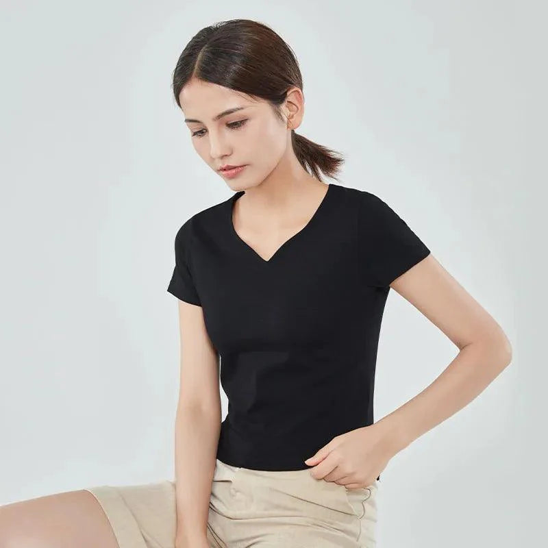 Blusa Básica com Decote Princesa Preta