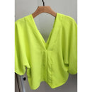 Women's blouse with solid batwing sleeves, good quality dune fabric. (Code 11)