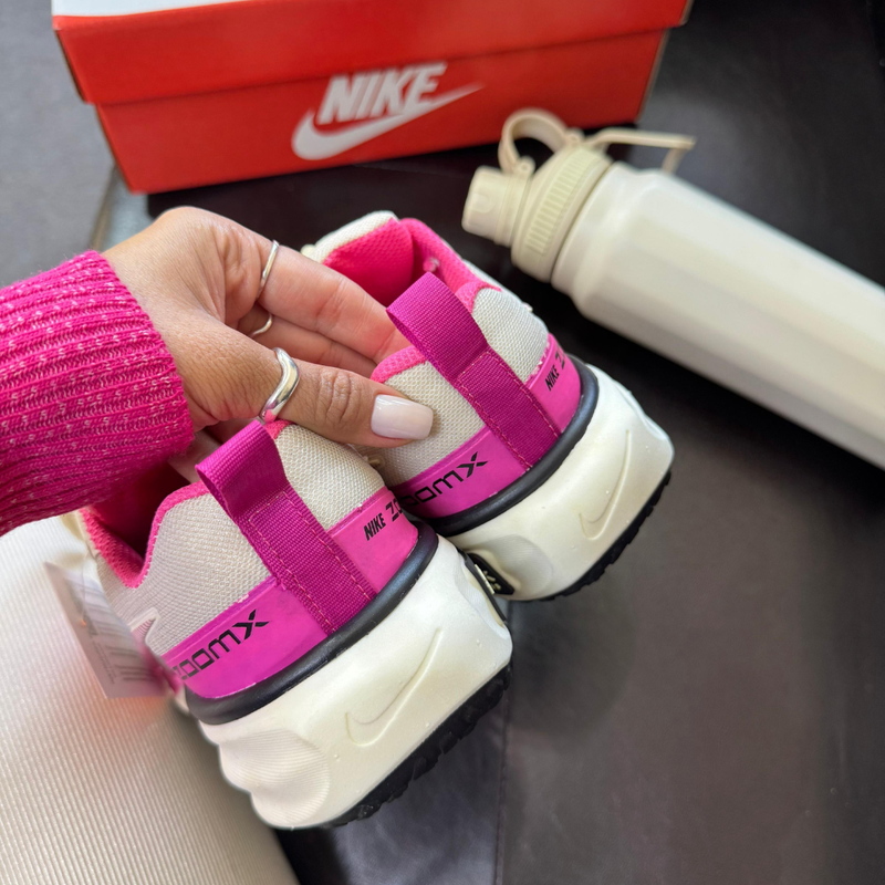 Tênis Nike Air Max Zoom X Invincible Run 3 – Feminino