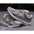 PROMOÇÃO Tênis New Balance 2002 + 01 Brinde Kit de 06 Pares de Meias LUPO