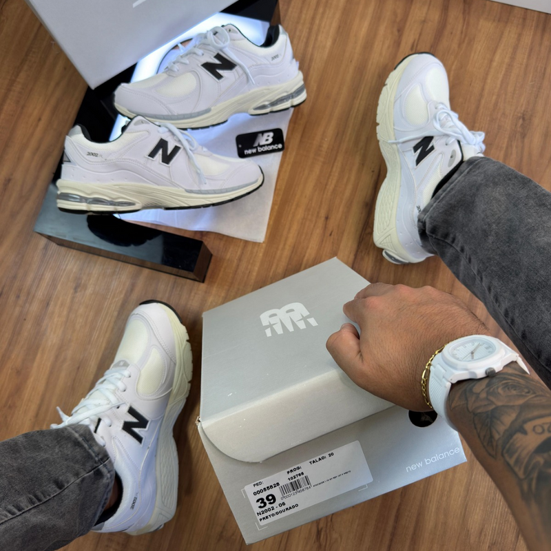 Tênis New Balance 2002R – Linha Premium Branco