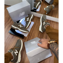 Tênis New Balance 860v2 - Caramelo (Novidade)