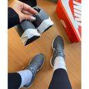 Tênis Nike Zoom Pegasus – Grafite/Branco (Linha Básica)