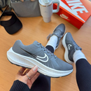 Tênis Nike Zoom Pegasus – Grafite/Branco (Linha Básica)