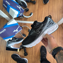 Tênis Mizuno Space 3 – Unissex Preto-Branco