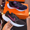 Tênis Nike Running Dowshift 11 – Preto/Pink