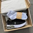 Lançamento - Tênis On Cloud Swiss Engineering Preto Branco