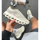 Tênis On Cloud Refletível Bege