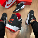 Bota Jordan 4 Preto – Estilo Exclusividade e Conforto (Cópia)