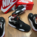 Bota Jordan 4 Preto – Estilo Exclusividade e Conforto (Cópia)