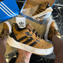 Tênis Adidas AD800  Nobuk Caramelo