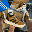 Tênis Adidas AD800  Nobuk Caramelo