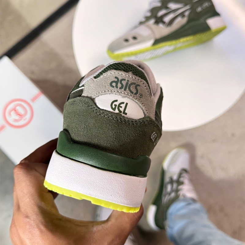 Cheap men's gym and walking sneakers gel lyte launch