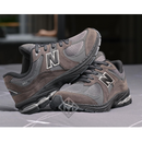 PROMOÇÃO Tênis New Balance 2002 + 01 Brinde Kit de 06 Pares de Meias LUPO