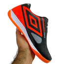 Chuteiras Umbro - Solado Quadra/Campo/Society