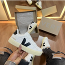 Tênis Feminino Vert Cadarço – Branco/Preto