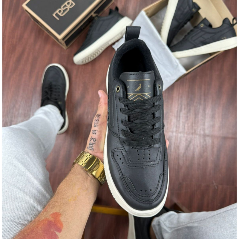 Tênis Preto Reserva Casual – Sofisticação e Conforto para o Dia a Dia