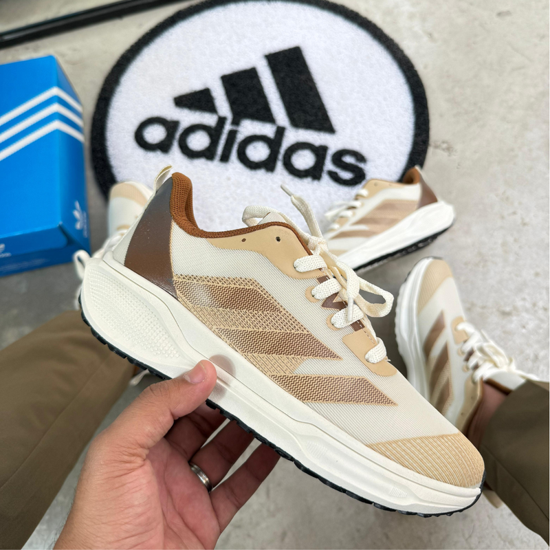 TÊNIS ADIDAS ADIZERO BOSTON 12 - BEGE UNISSEX