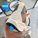 TÊNIS ADIDAS ADIZERO BOSTON 12 - BEGE UNISSEX