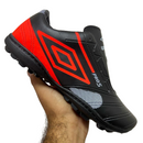Chuteiras Umbro - Solado Quadra/Campo/Society