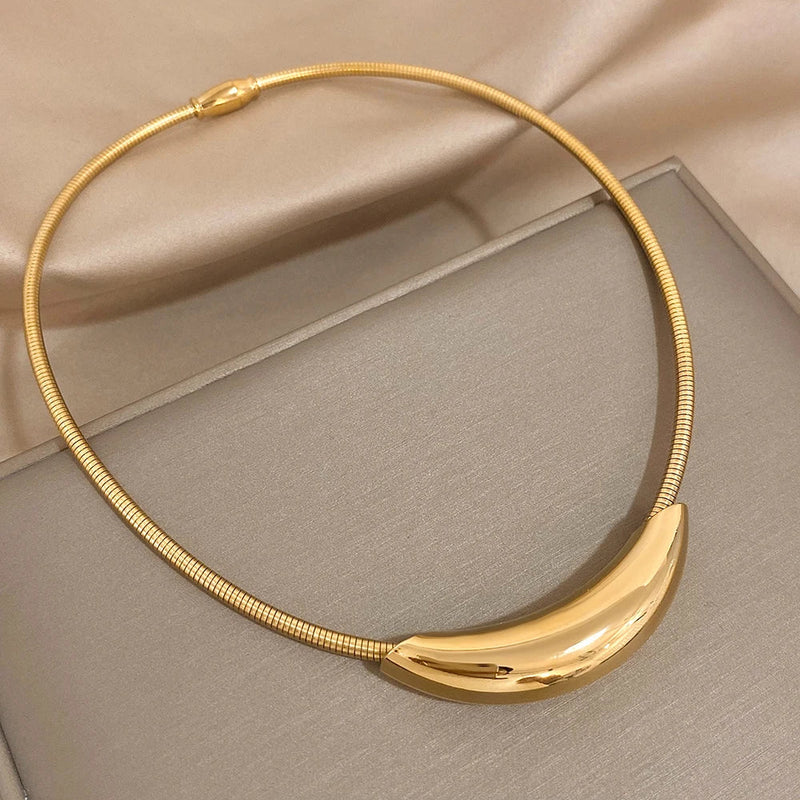 Gargantilha Tubo Curvado