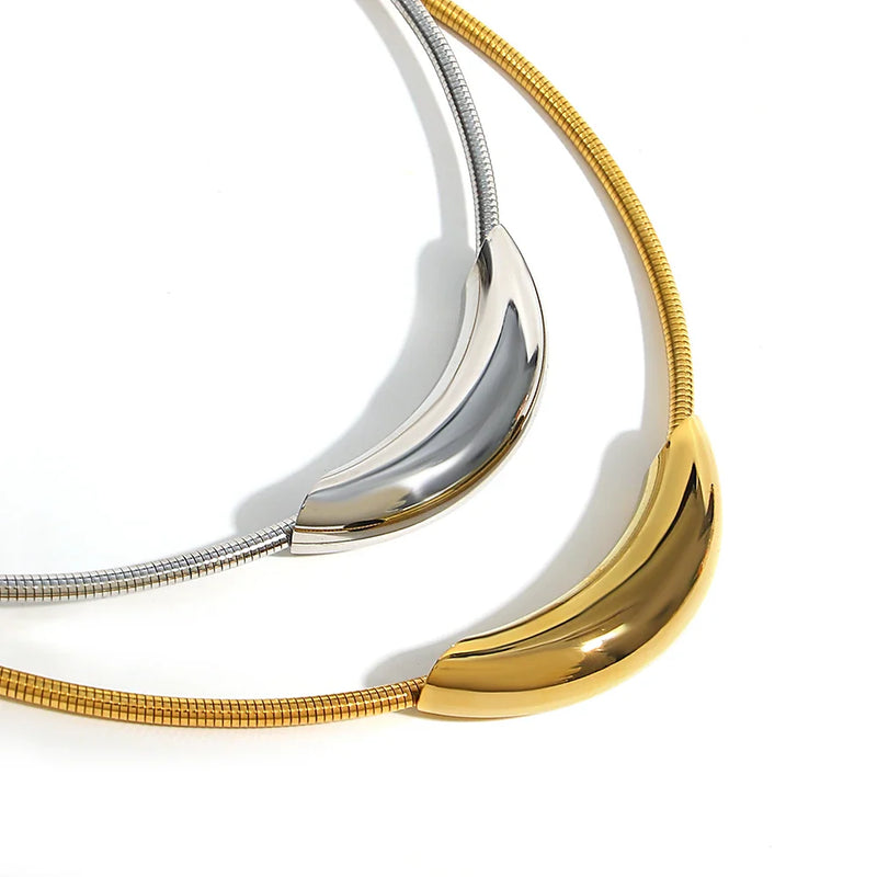 Gargantilha Tubo Curvado