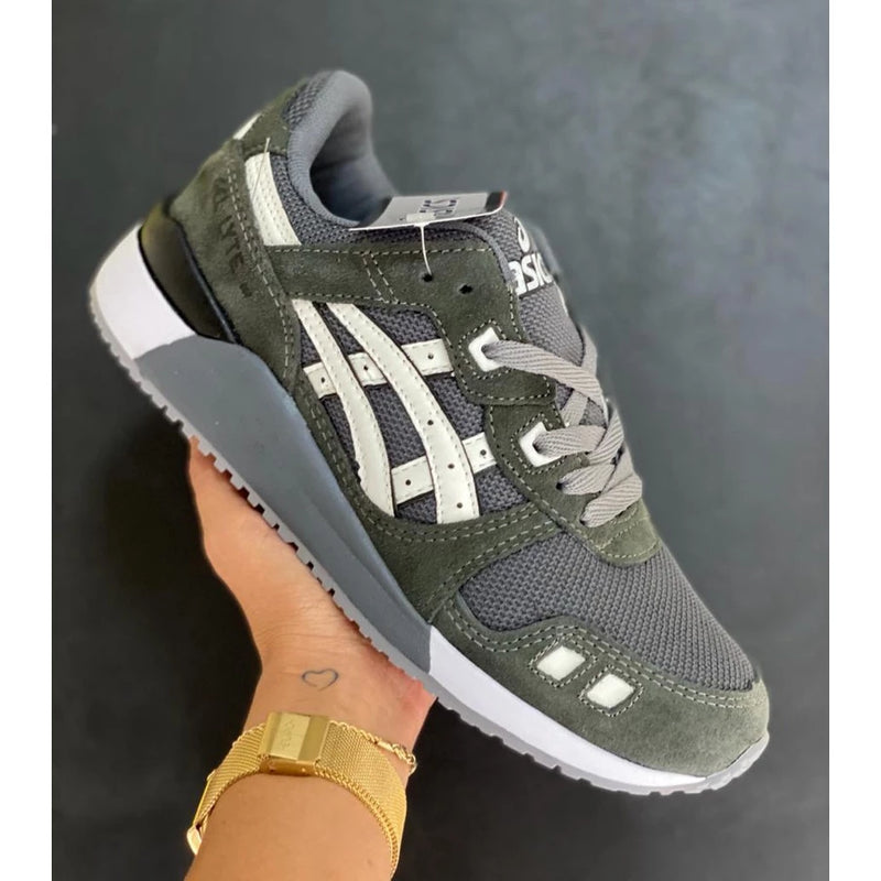Cheap men's gym and walking sneakers gel lyte launch