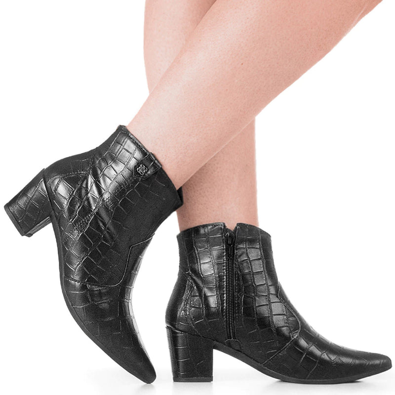 Western Women's Boot Pointed Toe Short Heel Thick Heel