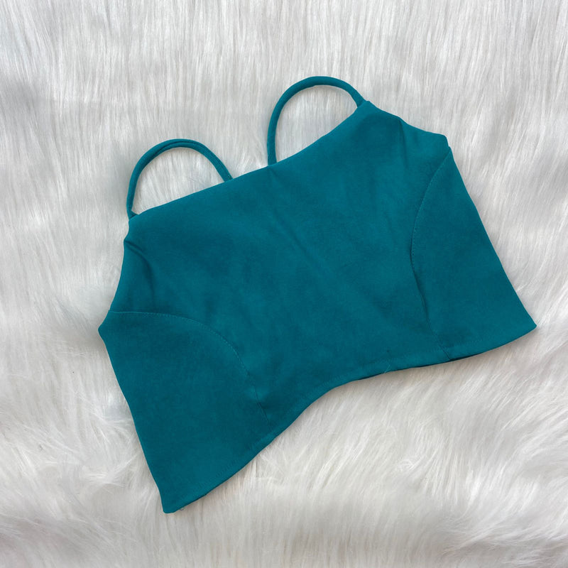 Cropped Gringa with detail in the middle and ties at the back Fashion 2023 111
